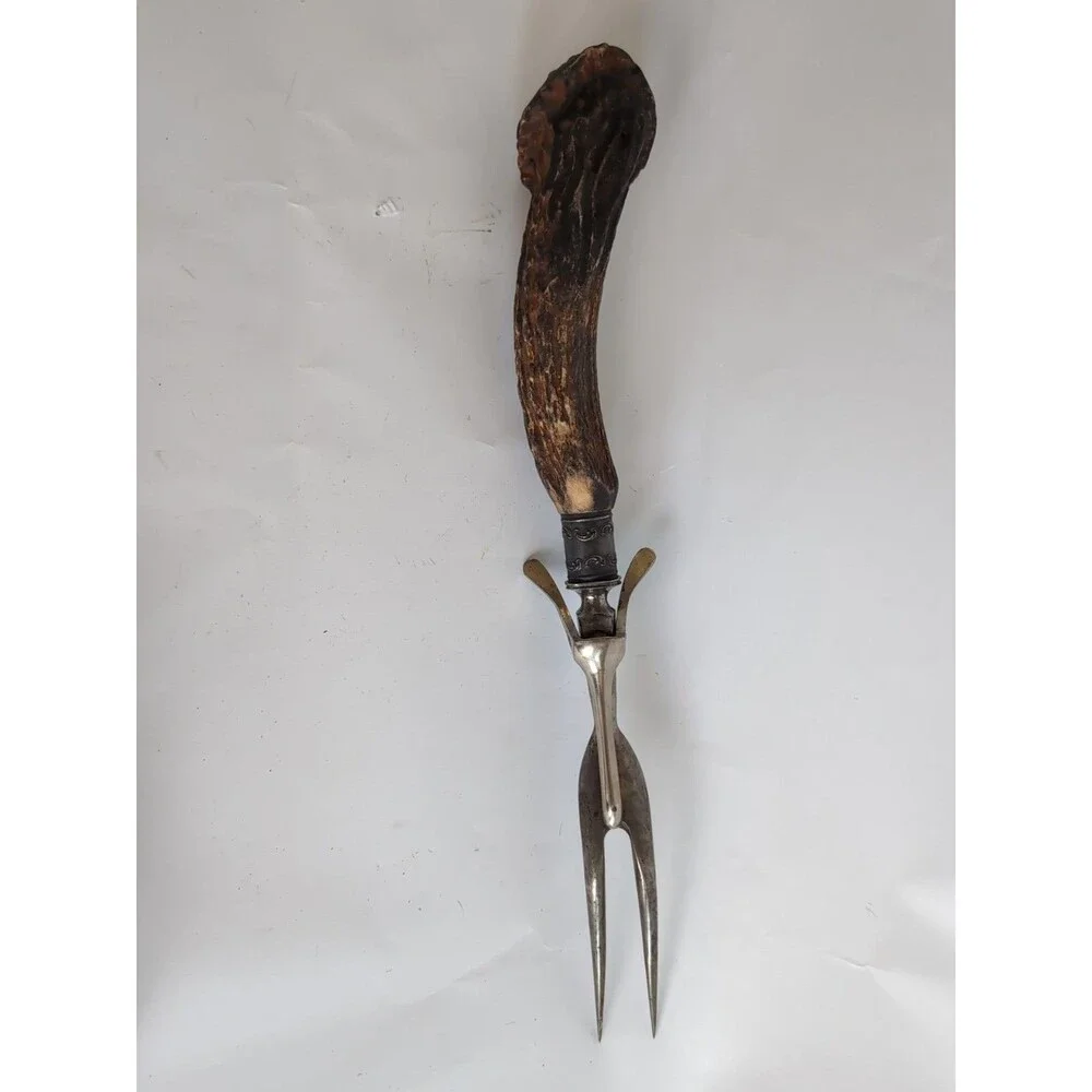 landers Frary & Clark antique carving